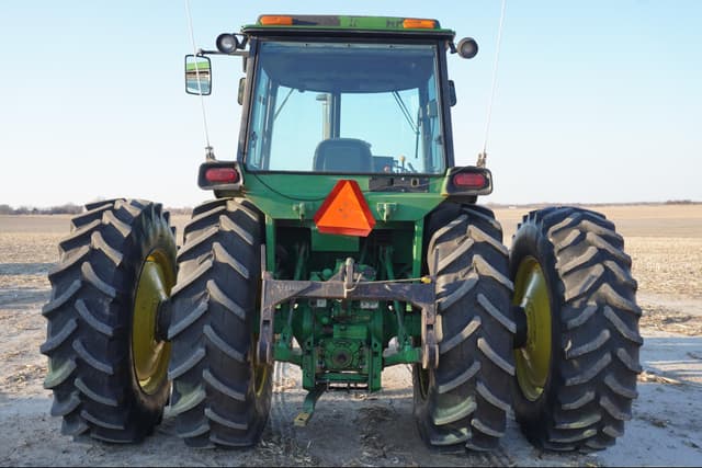 Image of John Deere 4430 equipment image 4