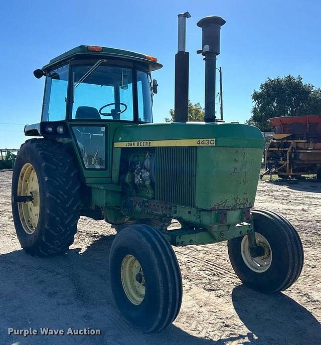 Image of John Deere 4430 equipment image 2