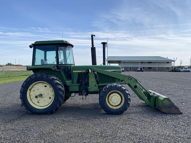 Image of John Deere 4430 equipment image 3