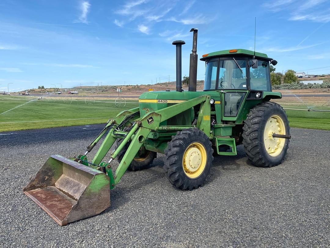 Image of John Deere 4430 Primary image