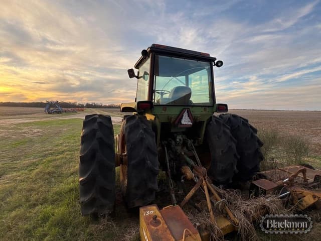 Image of John Deere 4430 equipment image 2