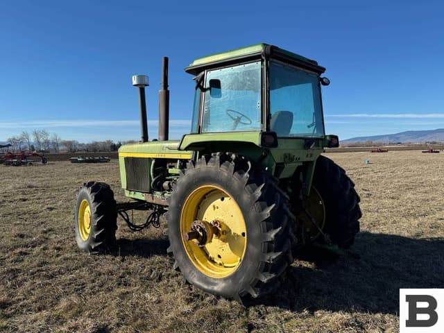 Image of John Deere 4430 equipment image 2