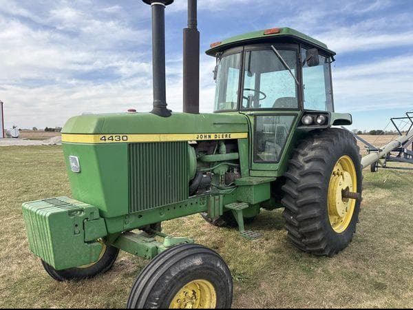 Image of John Deere 4430H equipment image 4
