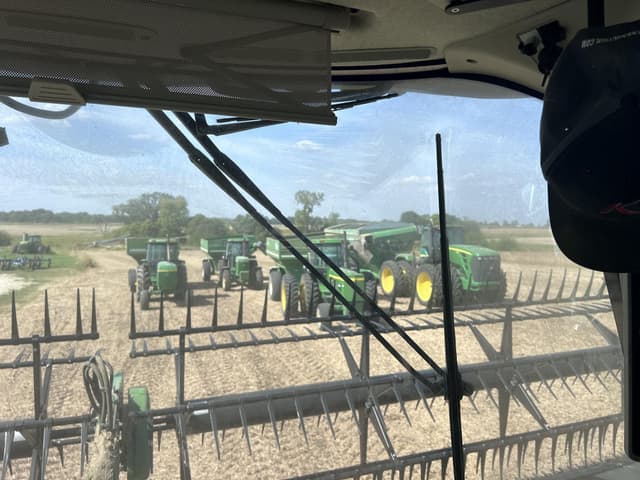 Image of John Deere 4630 equipment image 3