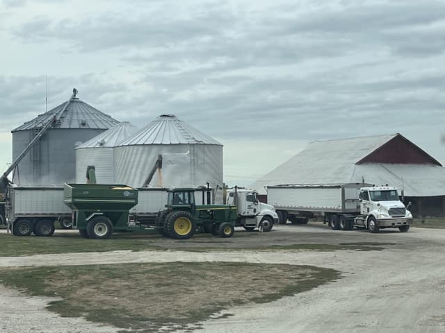 Image of John Deere 4630 equipment image 1