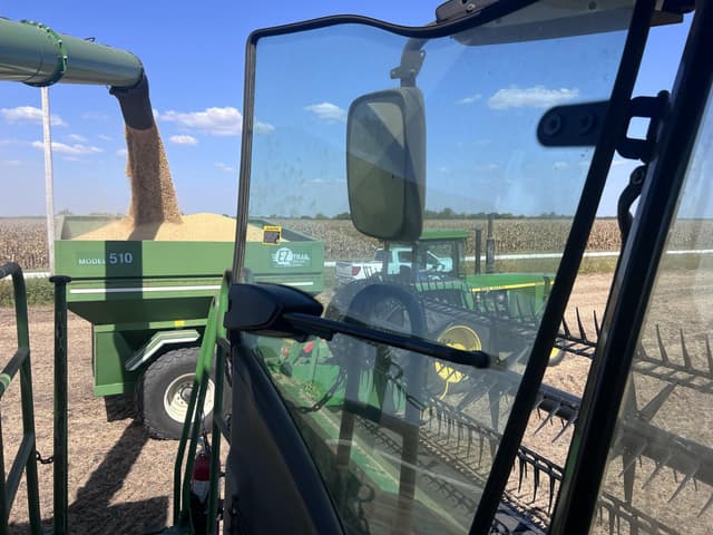 Image of John Deere 4630 equipment image 2