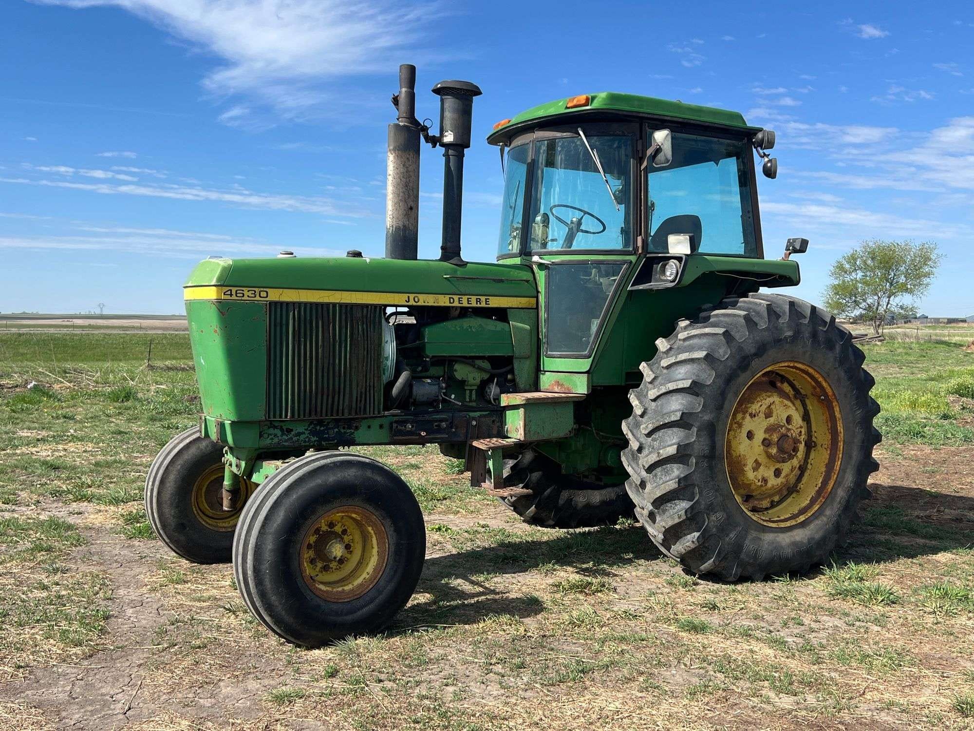 1976 John Deere 4630 Equipment Image0