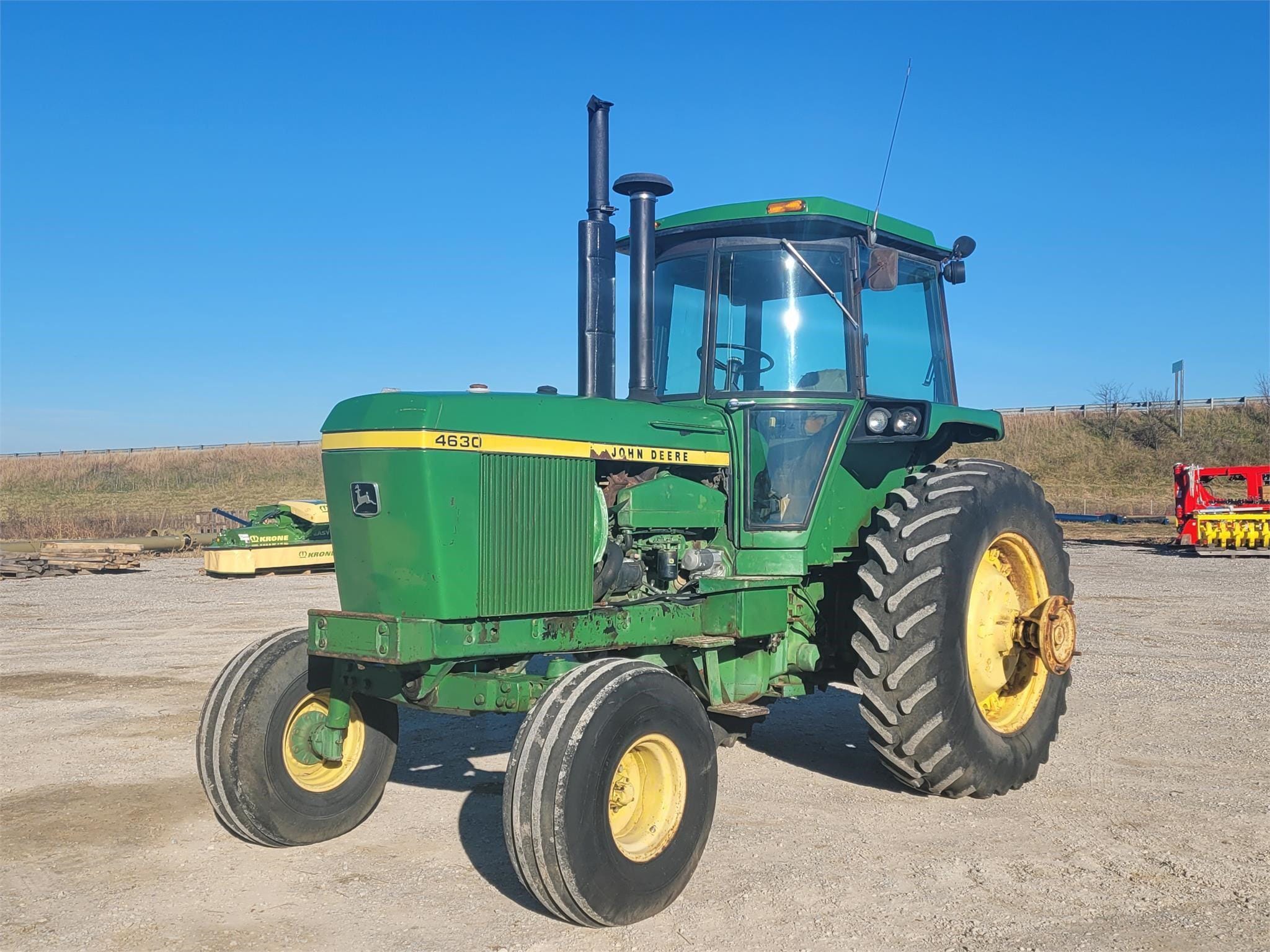 1976 John Deere 4630 Equipment Image0