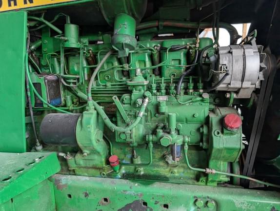Image of John Deere 4630 equipment image 4