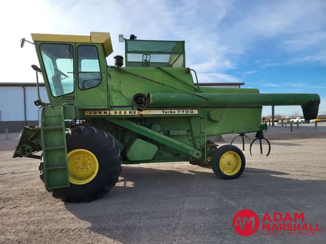 Image of John Deere 7700 equipment image 3