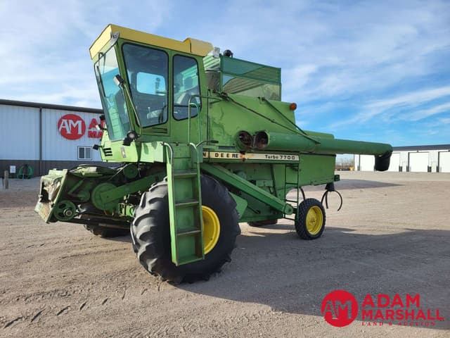 Image of John Deere 7700 equipment image 1