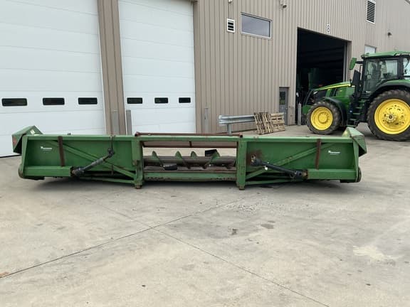 Image of John Deere 843 equipment image 1