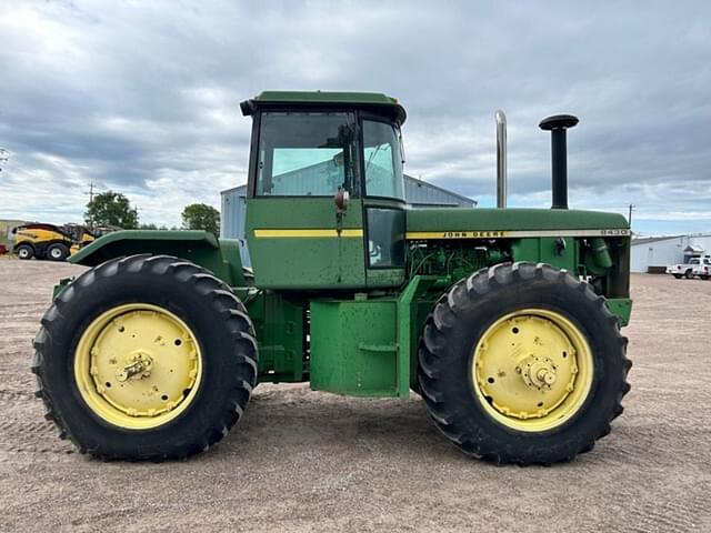 Image of John Deere 8430 equipment image 3