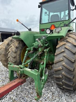 Image of John Deere 8430 equipment image 4