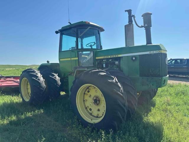 Image of John Deere 8430 equipment image 4