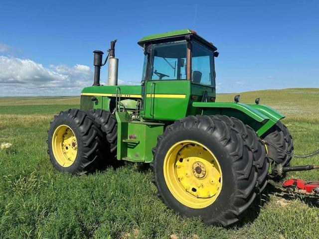 Image of John Deere 8430 equipment image 1