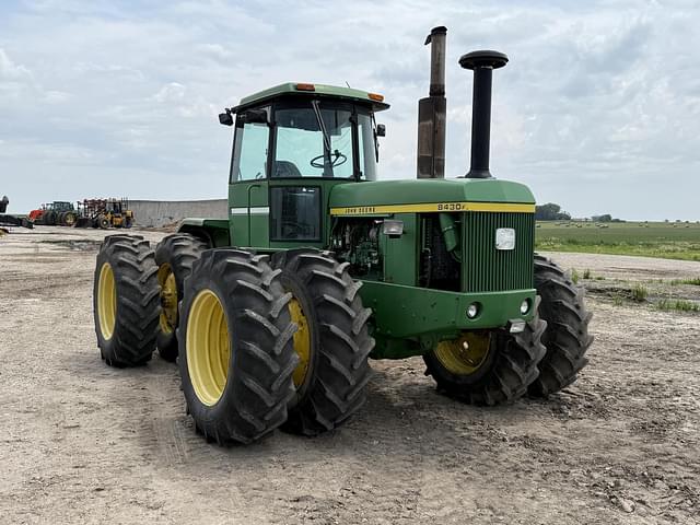 Image of John Deere 8430H equipment image 2
