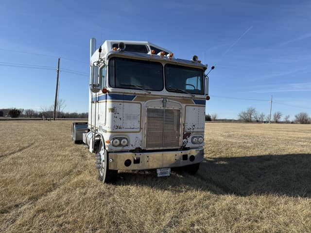 Image of Kenworth K100 equipment image 2