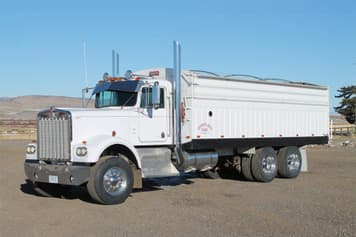Main image Kenworth W900A
