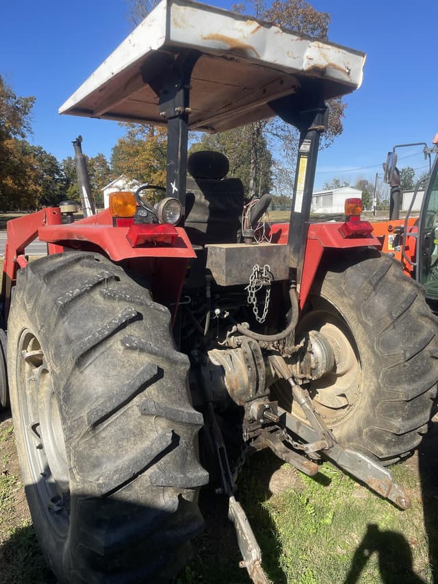 Image of Massey Ferguson 1085 equipment image 4