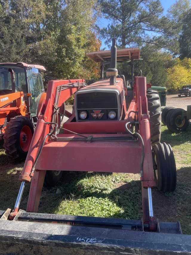 Image of Massey Ferguson 1085 equipment image 2