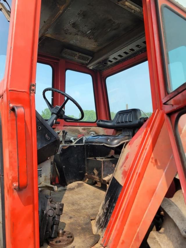 Image of Massey Ferguson 1155 equipment image 2