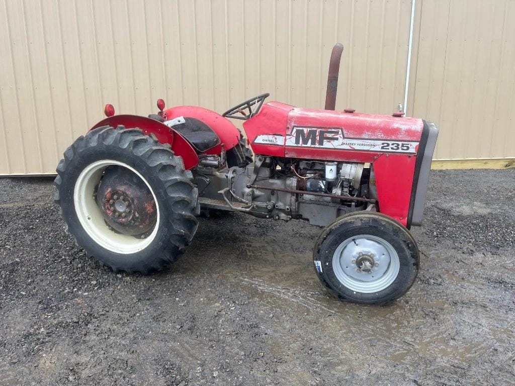 Main image Massey Ferguson 235