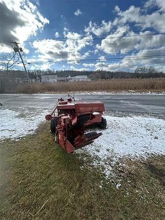 Image of New Holland 320 equipment image 1