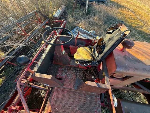 Image of Versatile 400 equipment image 3