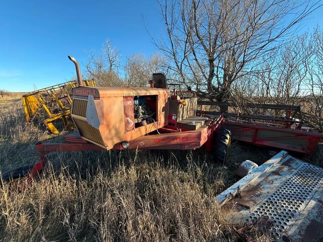 Image of Versatile 400 equipment image 1