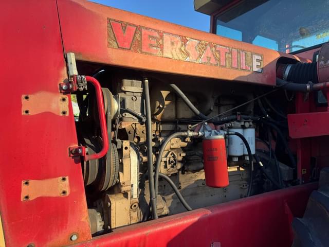 Image of Versatile 800 equipment image 3