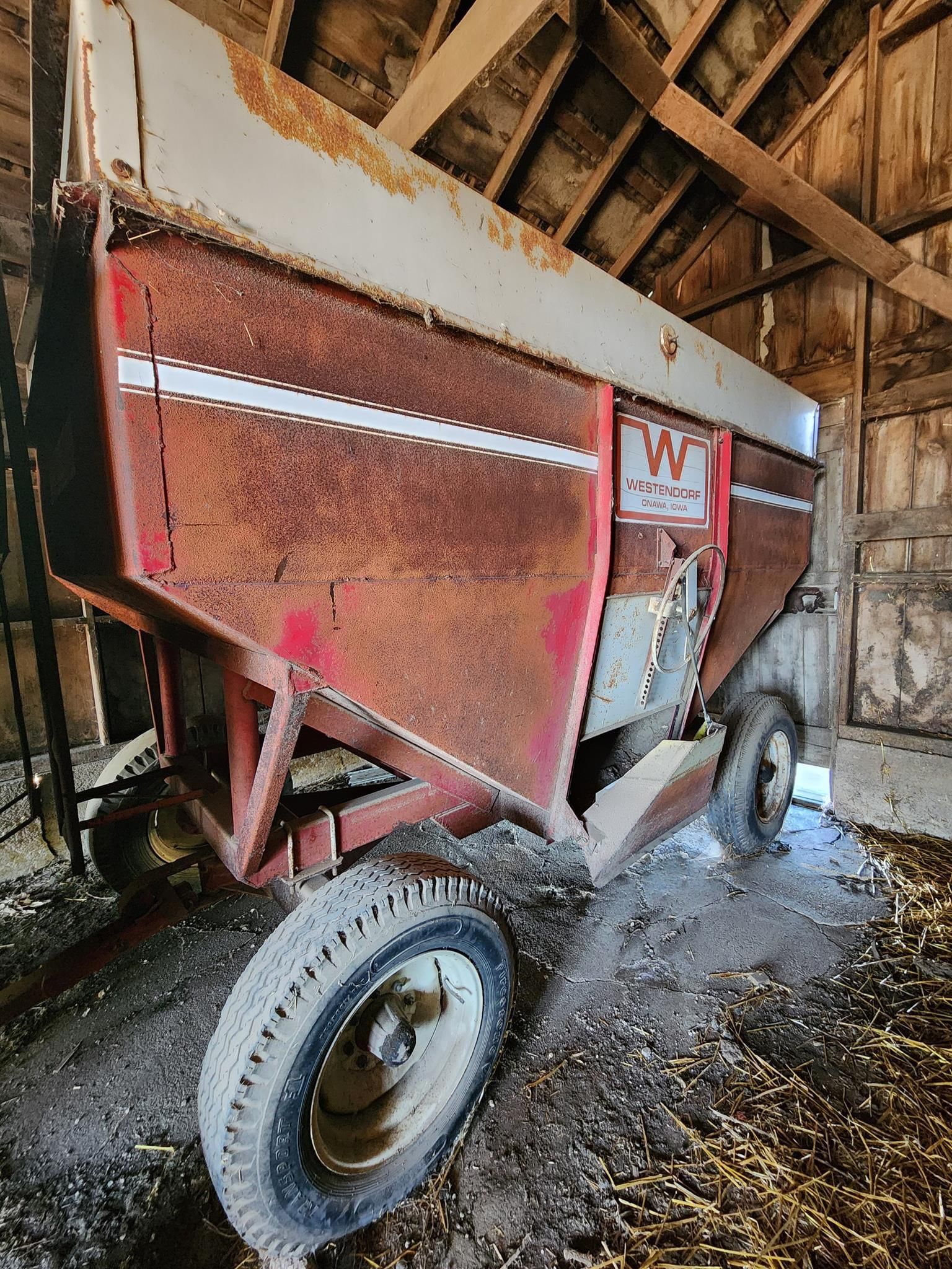 1976 Westendorf 350 Equipment Image0