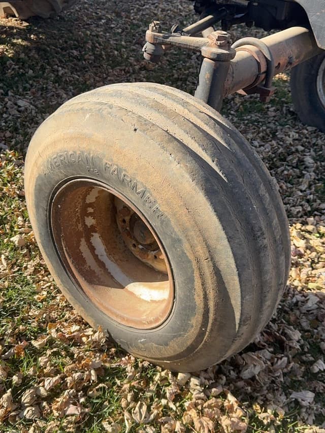 Image of White 2-105 equipment image 2