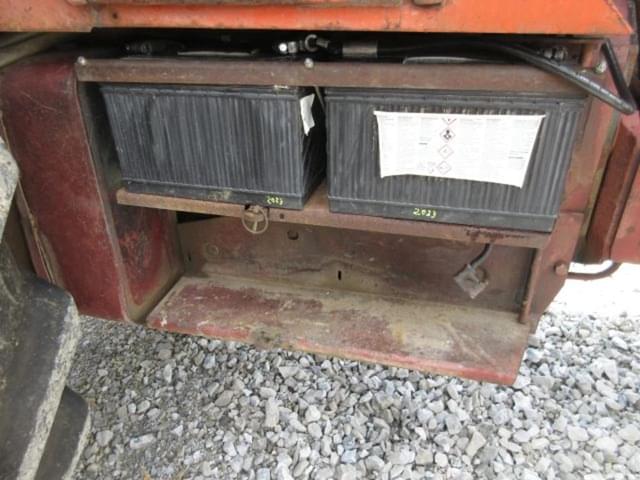 Image of Allis Chalmers 7060 equipment image 3