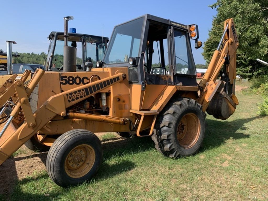 Main image Case 580C