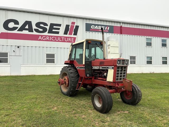 Image of International Harvester 1586 equipment image 2