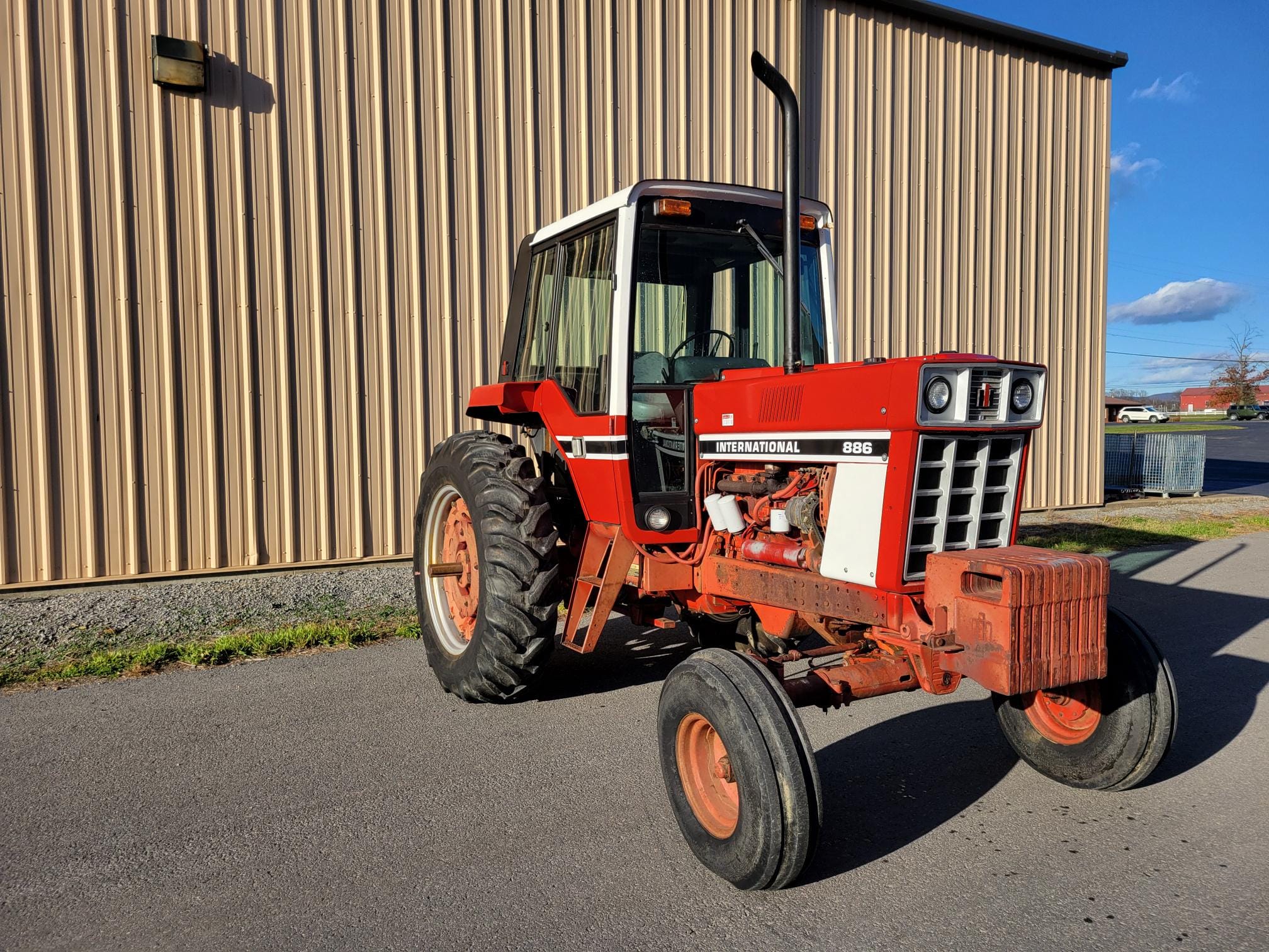 Main image International Harvester 886