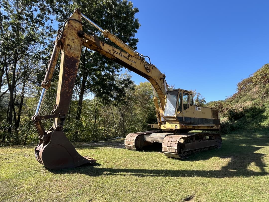 Image of Caterpillar 235 Primary image