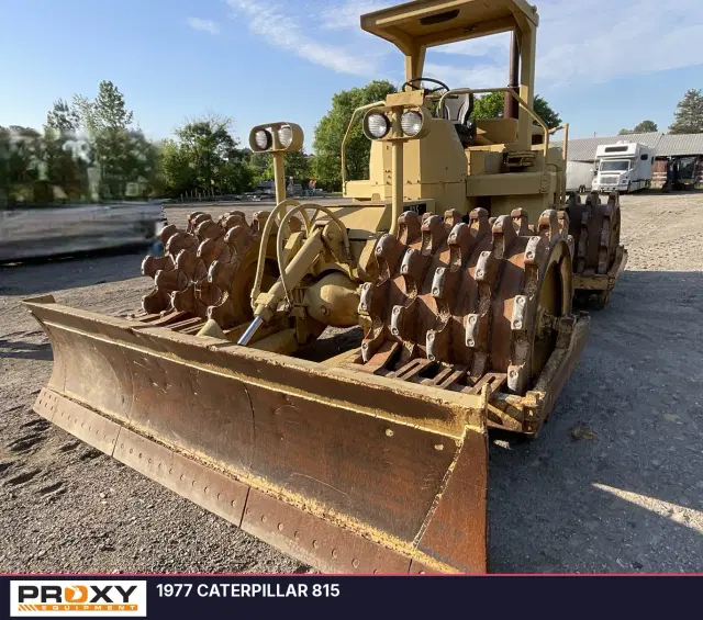 Image of Caterpillar 815 equipment image 1