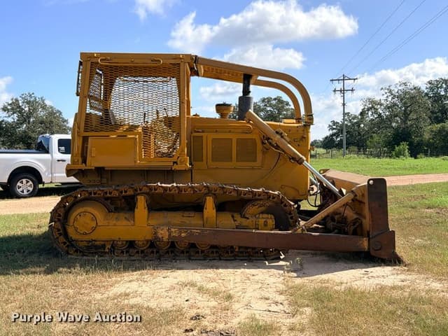 Image of Caterpillar D6D equipment image 3