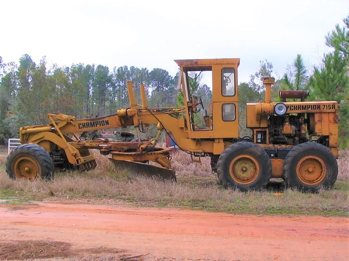 1977 Champion 715A Equipment Image0