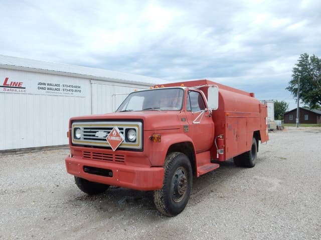 Image of Chevrolet C60 equipment image 1