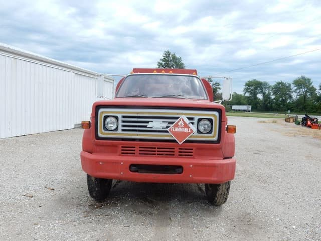 Image of Chevrolet C60 equipment image 2
