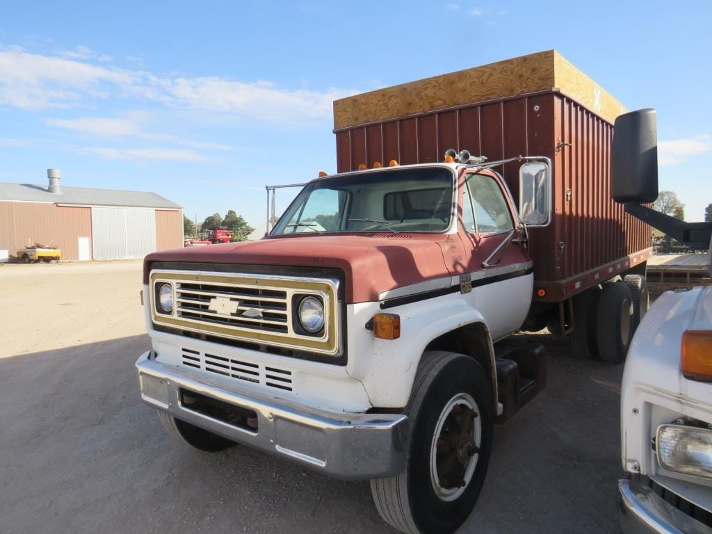 1977 Chevrolet C65 Equipment Image0