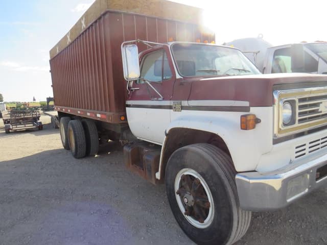 Image of Chevrolet C65 equipment image 2