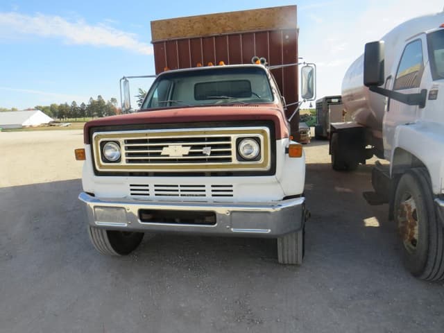 Image of Chevrolet C65 equipment image 1