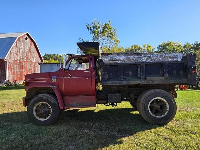 Image of Chevrolet C65 equipment image 4