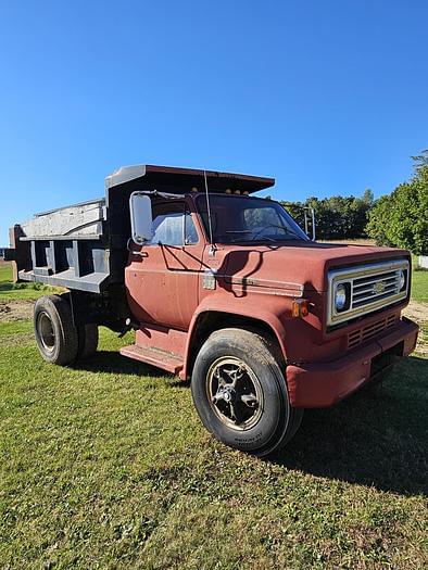 Image of Chevrolet C65 equipment image 1