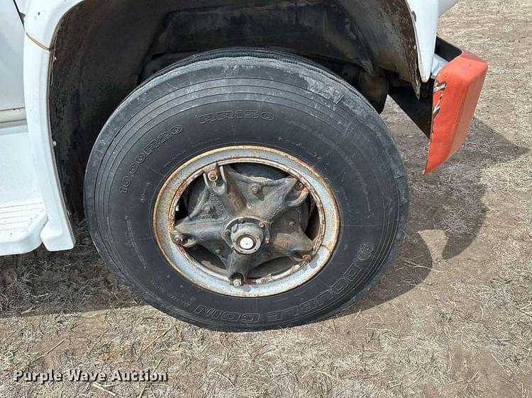 Main image Chevrolet C65 49