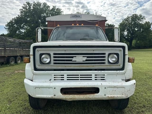 Image of Chevrolet C65 equipment image 2